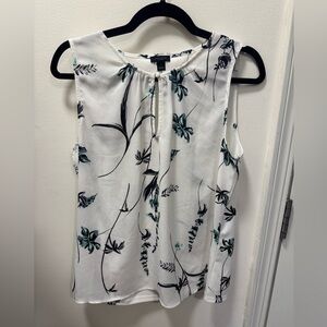 Floral Print Sleeveless Top - White and Black